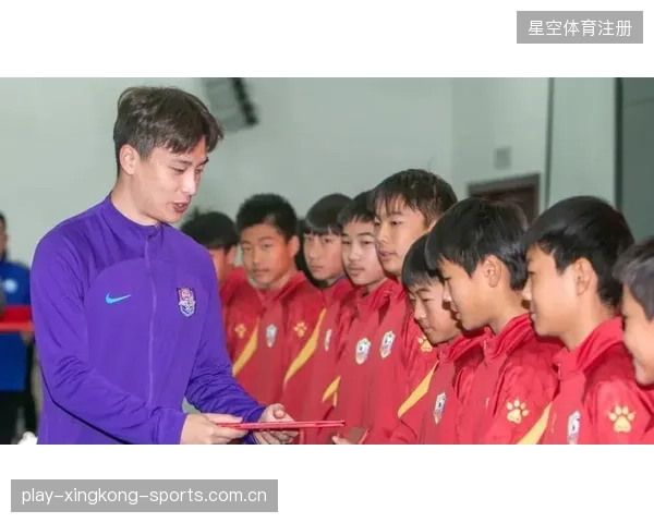 津门虎青训学院的师资力量如何构成？