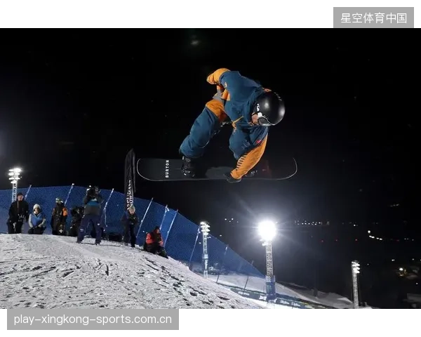 滑雪空翻落地流畅：引领极限运动新潮流